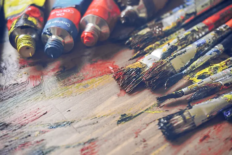 系統化掌握6大油畫配色法與專業繪畫技巧，提升作品光影與質感